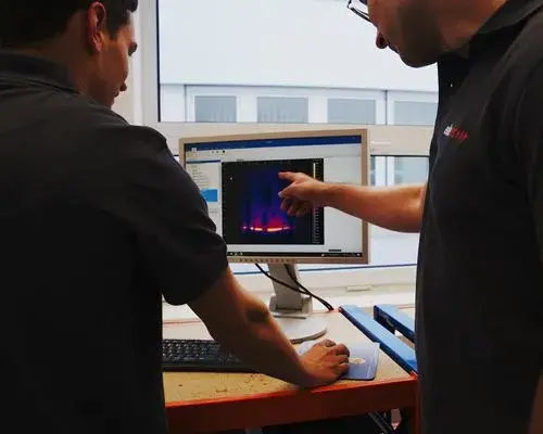 非接觸、精確且全自動化 - Weld and solder seam testing 焊縫與焊點檢測