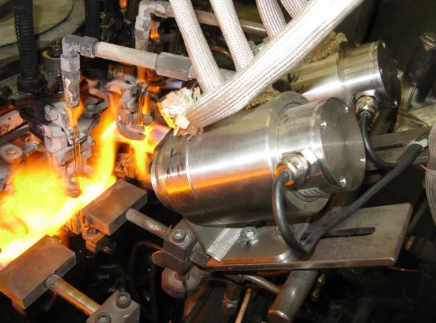 Optris CTlaser G7 - 雙雷射瞄準，塑膠薄膜及超薄玻璃專用的紅外線測溫儀