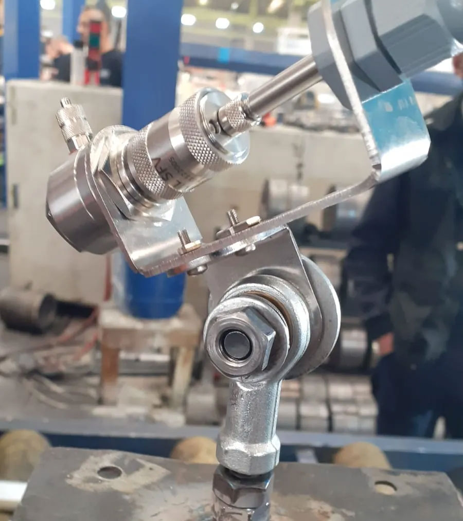 Optris CTratio 2M - 高性能兩件式雙色工業2M比率高溫計