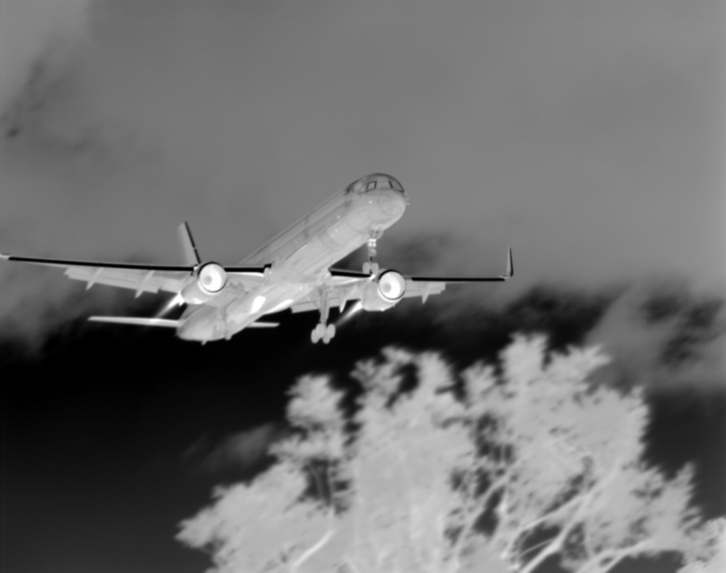 探索紅外線視界：SWIR、MWIR、LWIR 完整解析與熱像儀選購指南