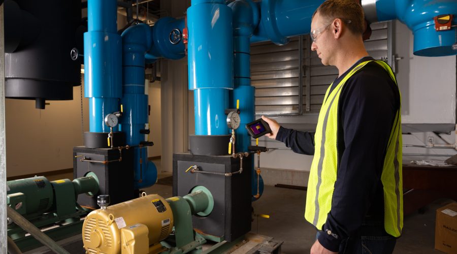 Flir-C8-app-motor-thermal-wide